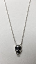 Load image into Gallery viewer, Skull on silver chain