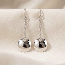 Load image into Gallery viewer, Twisted Rope Disc Earrings in Sterling Silver