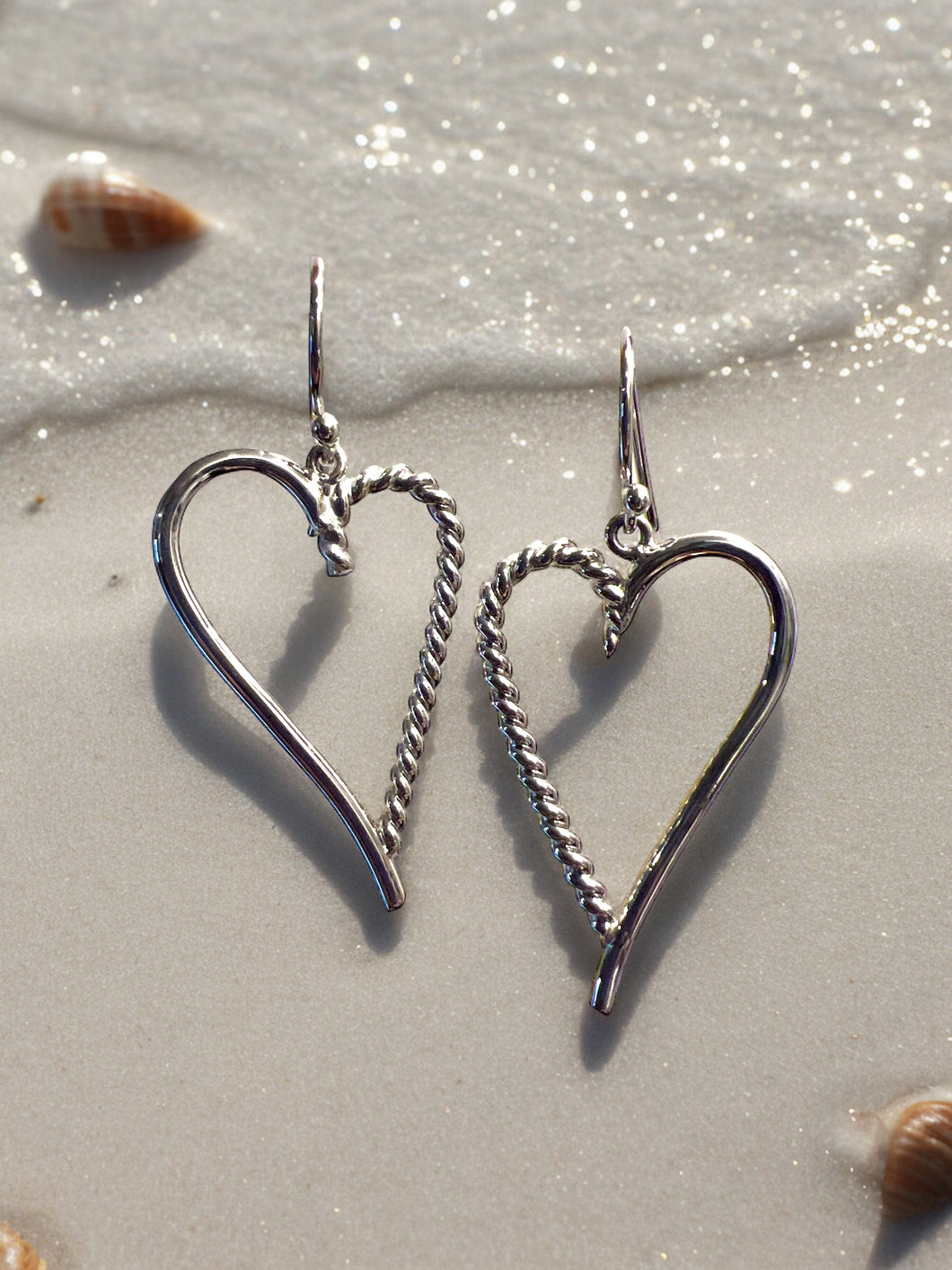 Amor Twist Earring