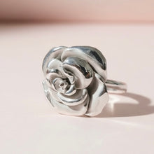 Load image into Gallery viewer, Lullaby Grand Rose Ring