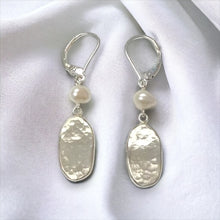 Load image into Gallery viewer, Pearl Oval Earrings