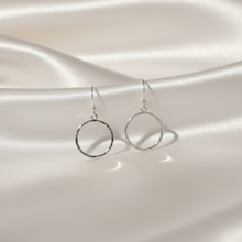 Load image into Gallery viewer, Halo Hoops Petite ￼