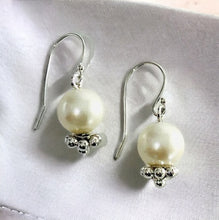 Load image into Gallery viewer, Pearl Bead Earring in Sterling Silver