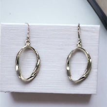 Load image into Gallery viewer, Oval Hoop Earring in Sterling Silver