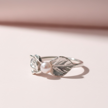 Load image into Gallery viewer, Lullaby Pearl Rose Ring