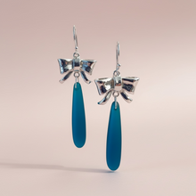 Load image into Gallery viewer, Coastal Bow Earring