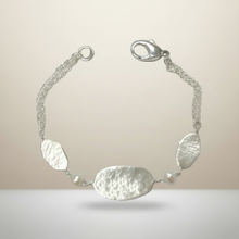 Load image into Gallery viewer, Pearl Link Bracelet