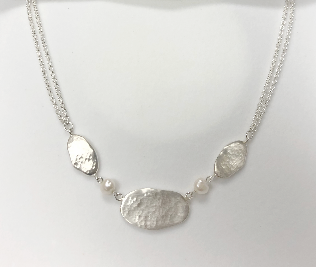 Oval Link Necklace with Freshwater Pearls in Sterling Silver