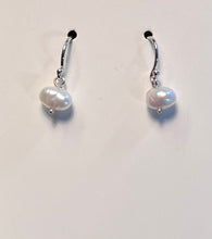 Load image into Gallery viewer, Freshwater Pearlescent Nugget Earring in Sterling Silver